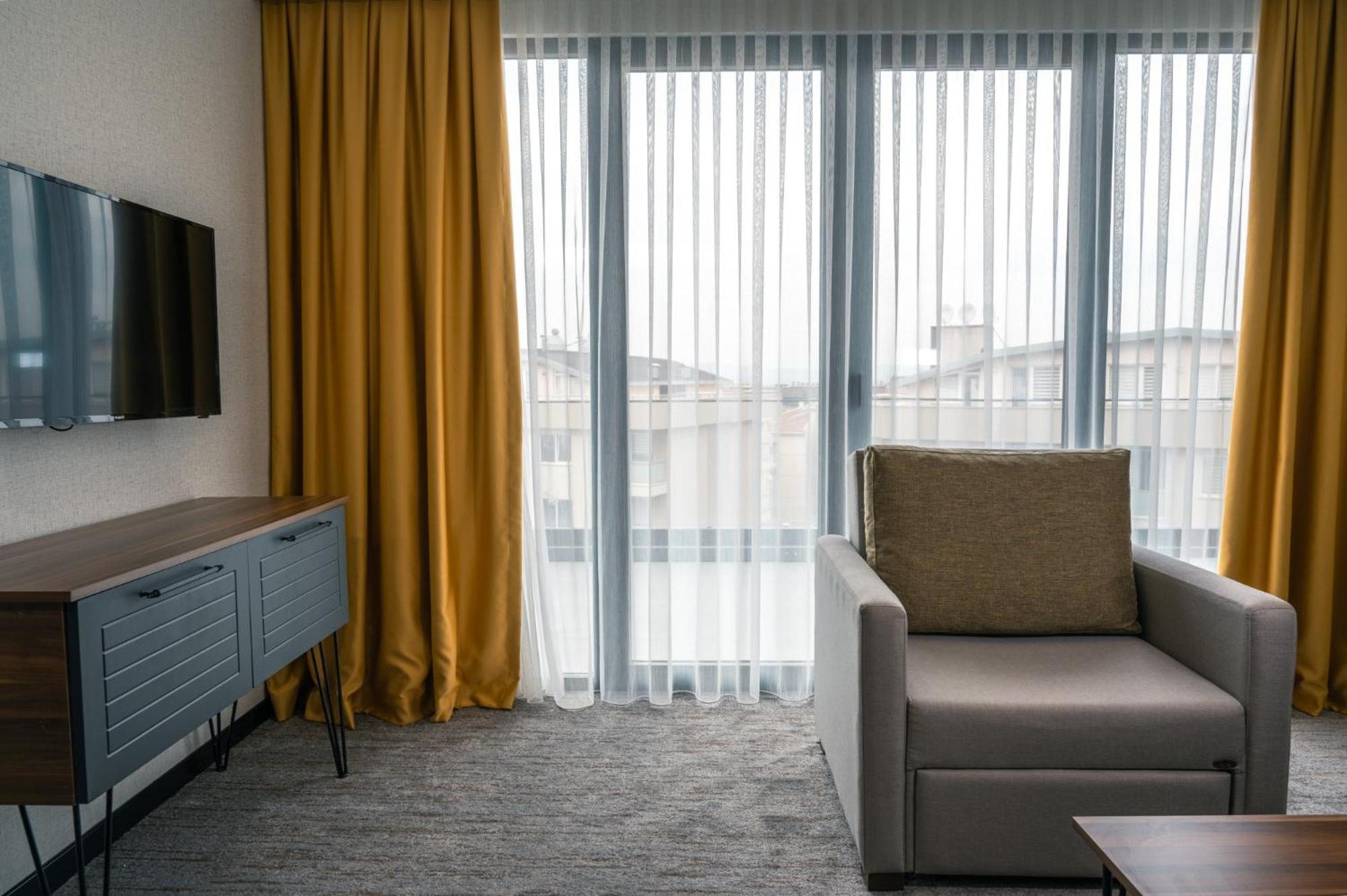 Leo Suites بورصة المظهر الخارجي الصورة
